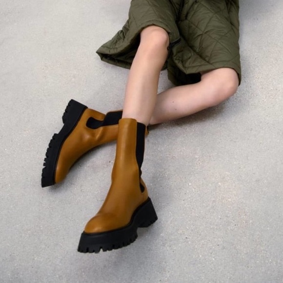 Zara woman light brown leather lug sole ankle boots NWT size 9 - Picture 5 of 11